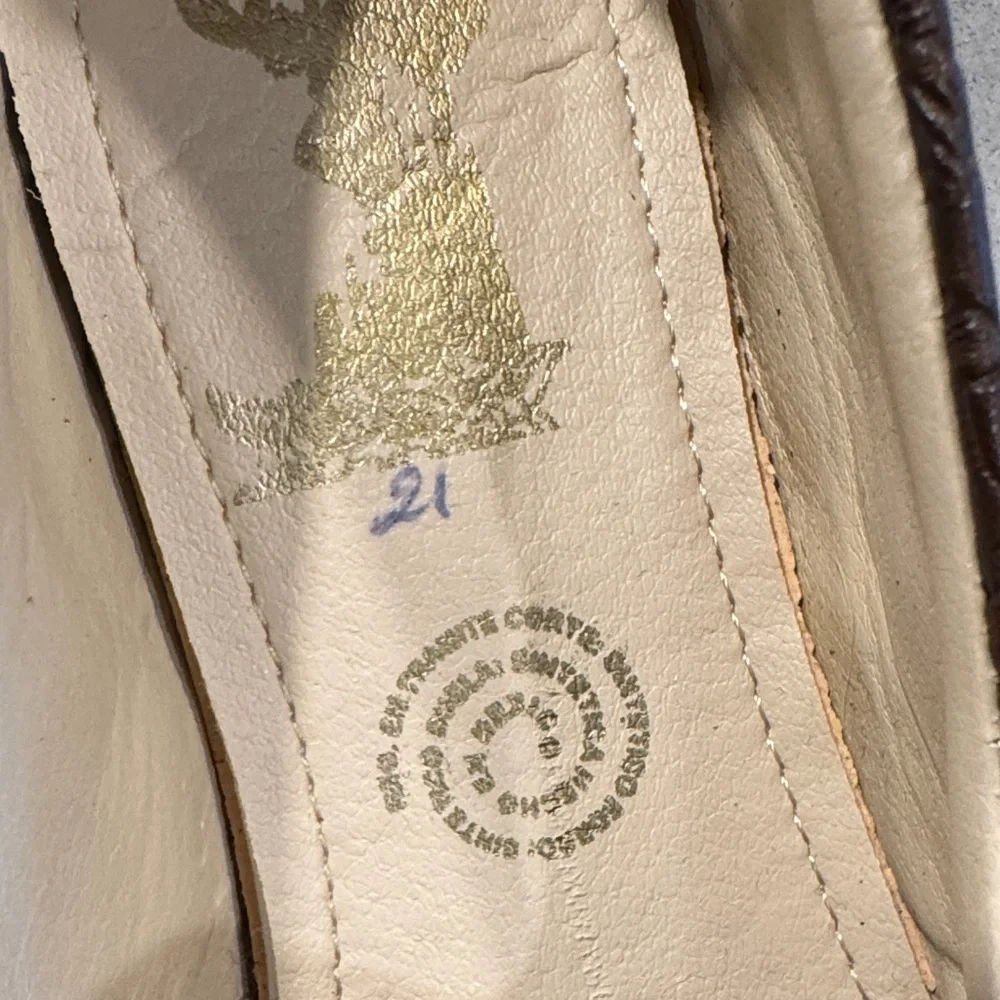 Brown Floral Embroidered Shoes Size 21